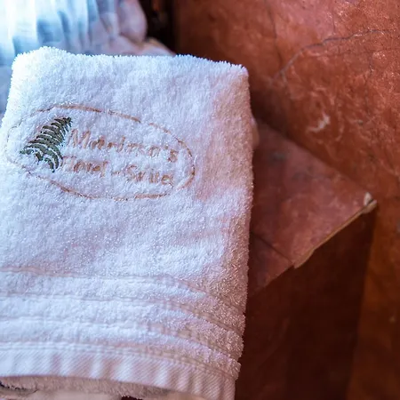 Maritsas & מלון 5*