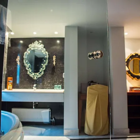 Maritsas & מלון 5*