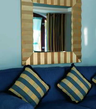 Maritsas & 5* Portariá