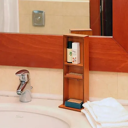 Hotel Maritsas &