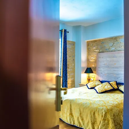 Maritsas & 5* Portariá